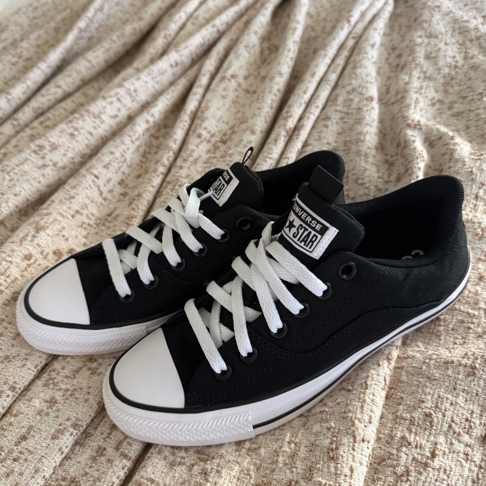 CONVERSE  ALL  STARS,  Size 7.5 ,Black